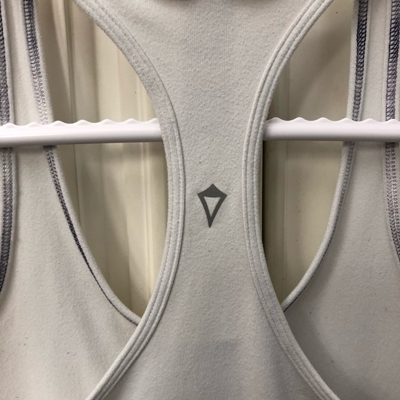 Ivivva by Lululemon girl’s tank top - Picture 6 of 7